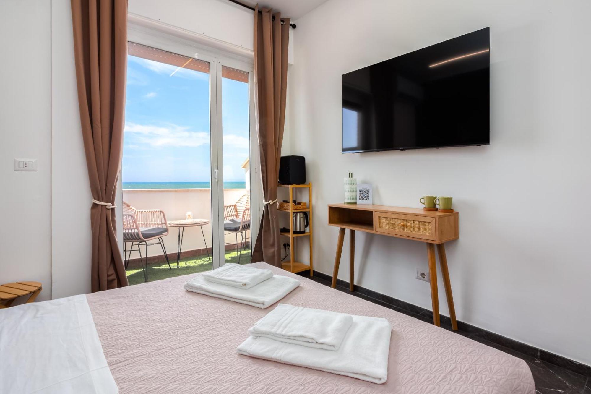 Coho Apartment Vista Mare Fiumicino Exteriör bild